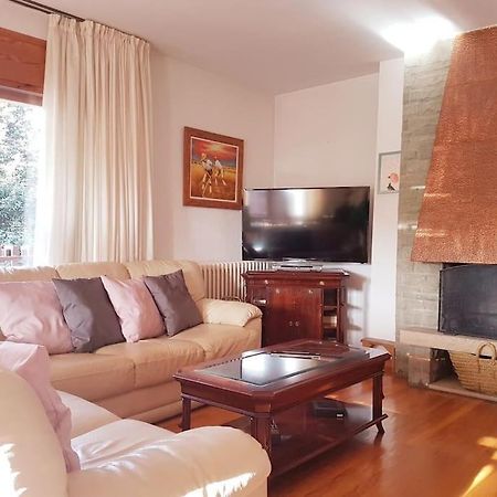 Apartamento Con Encanto San Lorenzo de Morunys Exterior foto