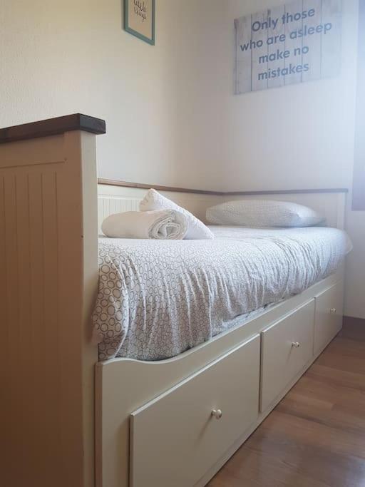 Apartamento Con Encanto San Lorenzo de Morunys Exterior foto