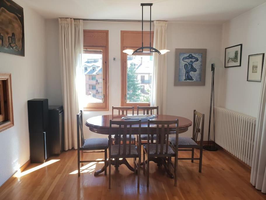 Apartamento Con Encanto San Lorenzo de Morunys Exterior foto